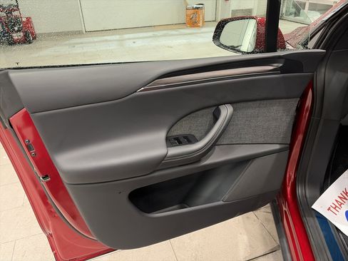 Used 2023 Tesla Model X image 10