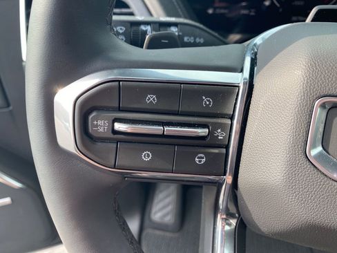 Used 2026 GMC Yukon Denali w/ Advanced Technology Package image 17