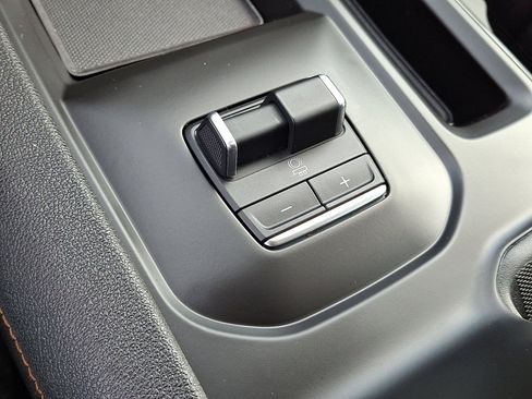 Used 2024 GMC Sierra 3500 AT4 w/ AT4 Premium Plus Package image 37