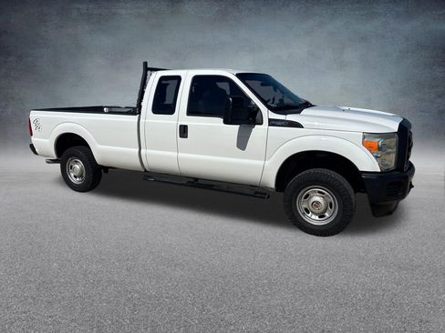 Used 2015 Ford F250 XL AWD/4WD image 8