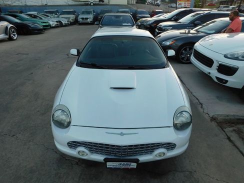 Used 2002 Ford Thunderbird image 38
