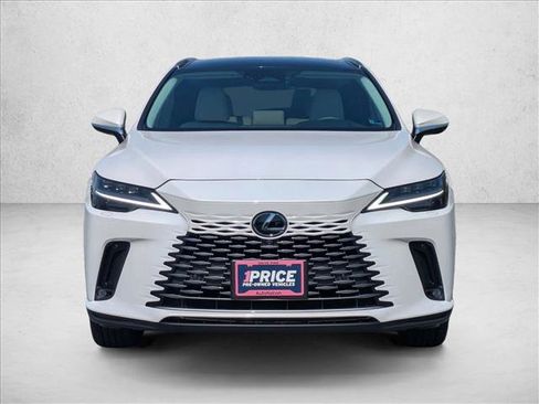 Used 2024 Lexus RX 350 w/ Convenience Package image 2