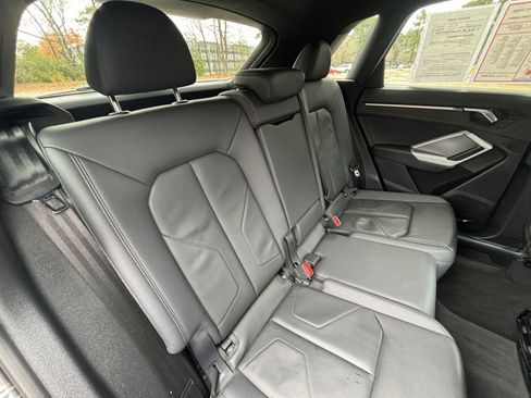 Used 2024 Audi Q3 2.0T Premium image 18