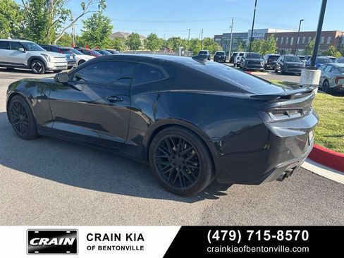 Used 2018 Chevrolet Camaro LT RWD image 2