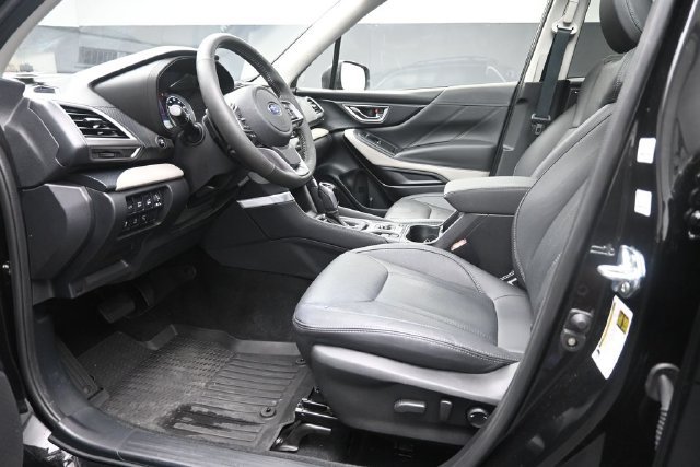 Used 2024 Subaru Forester Limited AWD/4WD image 17
