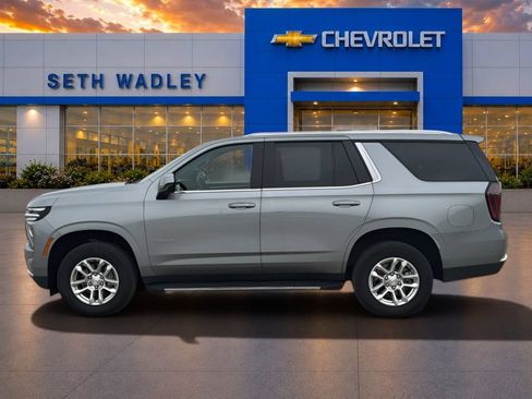 Used 2025 Chevrolet Tahoe LT RWD image 4