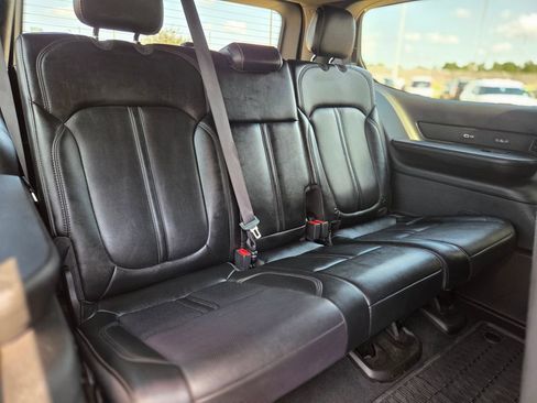 Used 2024 Jeep Wagoneer Series II w/ Flexible Seating Group RWD image 14
