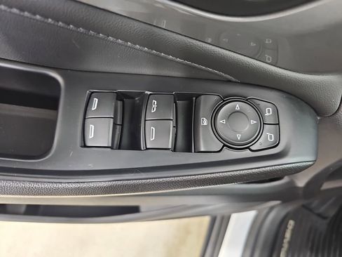 Certified 2023 Chevrolet Traverse LT AWD/4WD image 34
