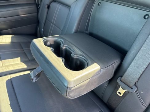 Used 2024 Chevrolet Silverado 2500 High Country w/ Technology Package AWD/4WD image 32