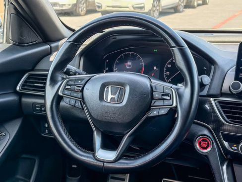 Used 2022 Honda Accord Sport image 14