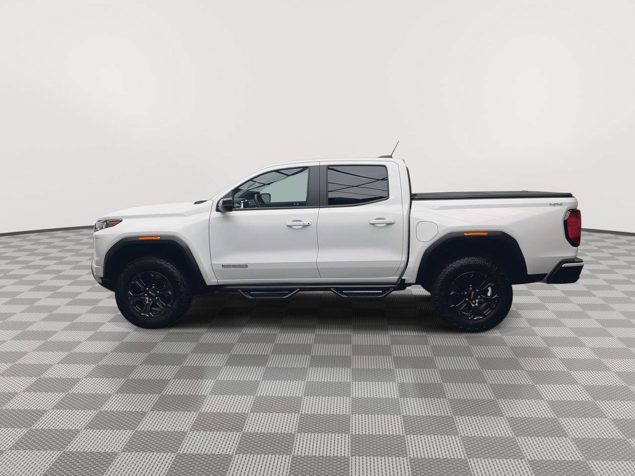 Used 2024 GMC Canyon Elevation w/ Elevation Premium Package AWD/4WD image 40