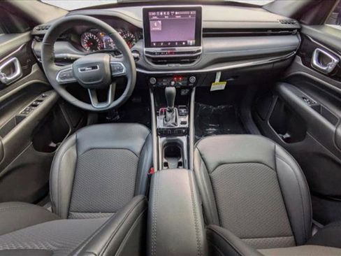 New 2026 Jeep Compass Limited image 3