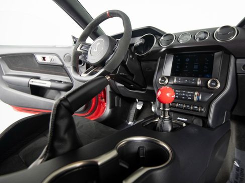 Used 2017 Ford Mustang Shelby GT350R image 33