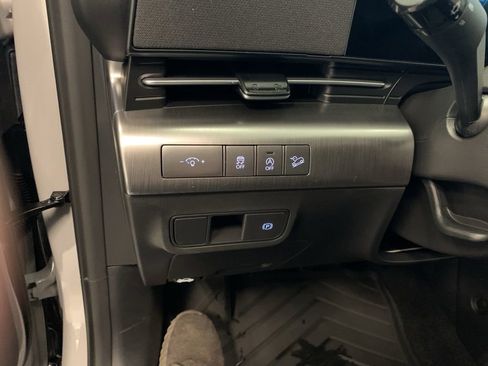 New 2026 Hyundai Kona SE image 22