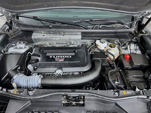 Used 2024 Cadillac XT4 Premium Luxury image 27