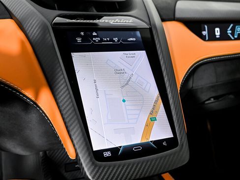 Used 2025 Lamborghini Revuelto AWD/4WD image 36