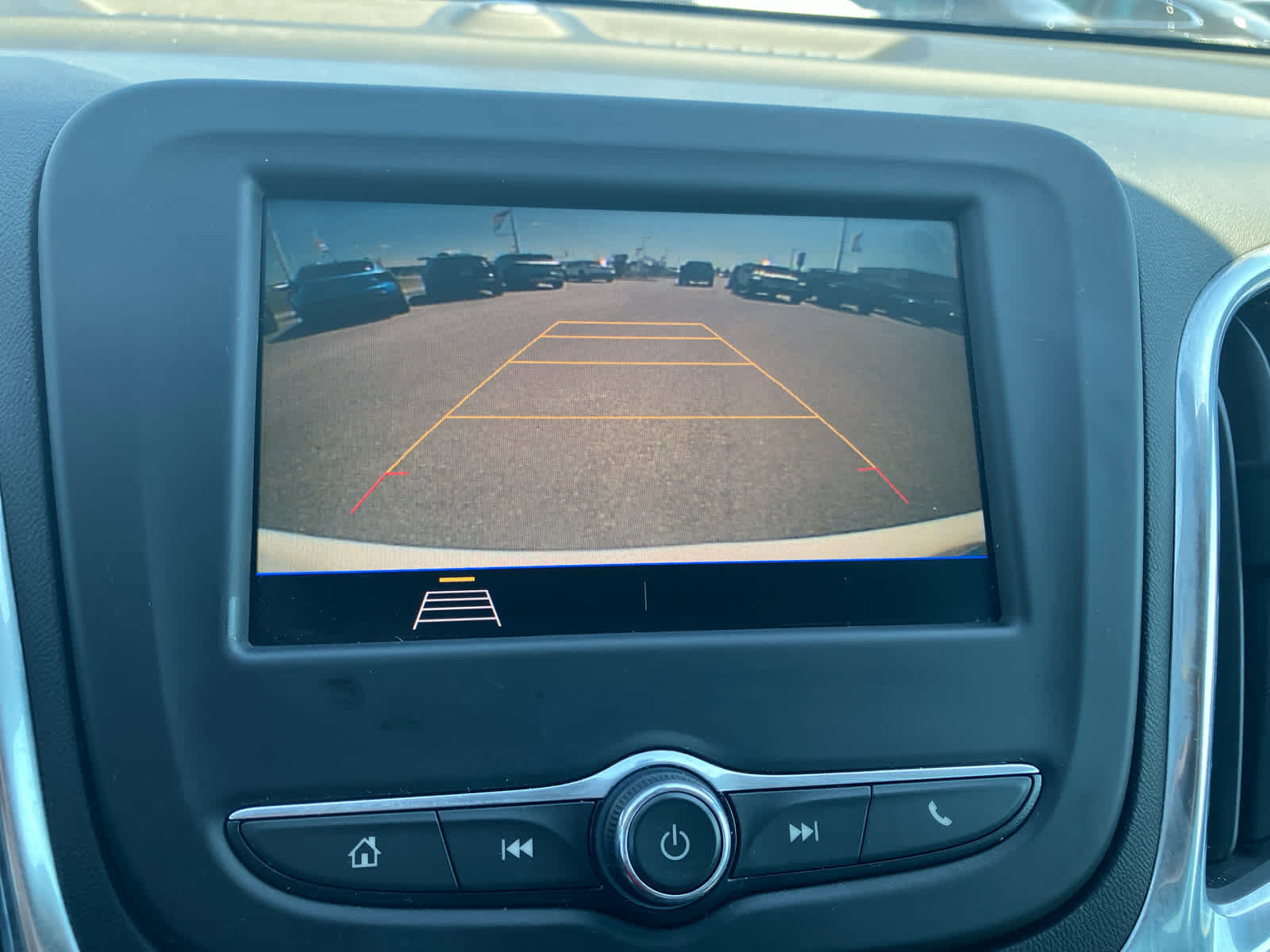 Used 2021 Chevrolet Equinox LT FWD image 19