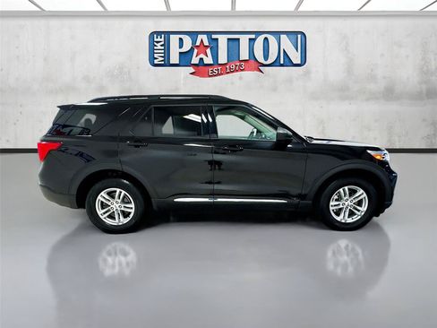 Used 2023 Ford Explorer XLT w/ Equipment Group 202A AWD/4WD image 8
