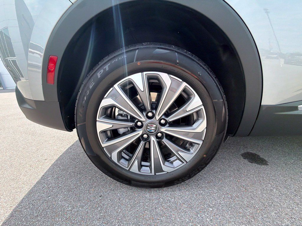 Used 2024 Buick Envision Preferred AWD/4WD image 18