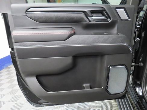 Used 2025 GMC Sierra 2500 AT4X w/ AT4X AEV Edition image 76