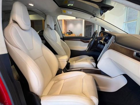 Used 2017 Tesla Model X 100D image 26