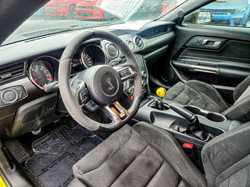 Used 2018 Ford Mustang Shelby GT350 image 9