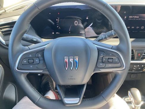 Used 2024 Buick Encore GX Sport Touring image 17