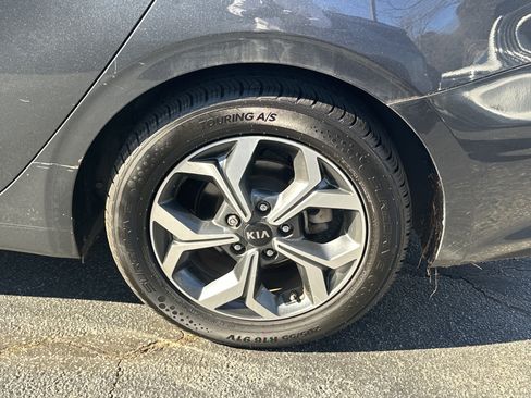 Used 2019 Kia Forte LXS image 19