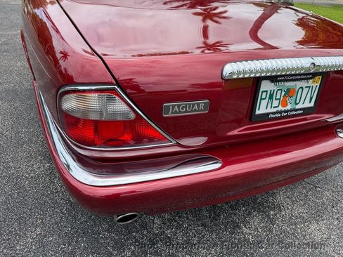 Used 1999 Jaguar XJ8 L RWD image 21