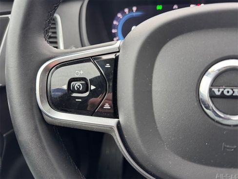 Certified 2024 Volvo XC90 B5 Core w/ Climate Package image 14