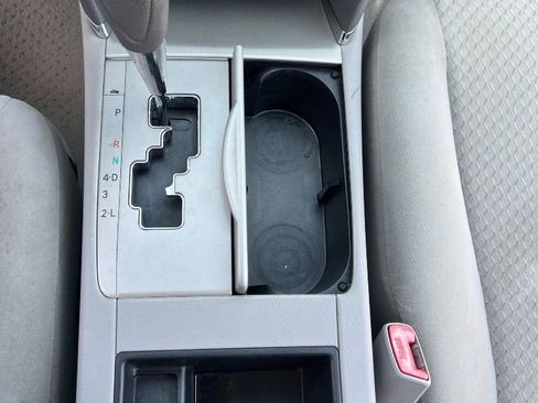 Used 2009 Toyota Camry LE FWD image 19