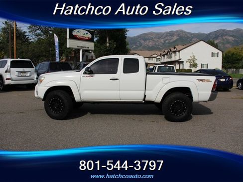 Used 2013 Toyota Tacoma PreRunner w/ TRD Off-Road Pkg RWD image 2