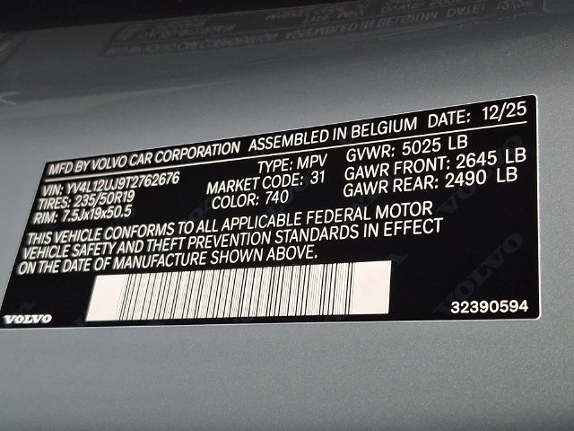New 2026 Volvo XC40 B5 Core w/ Protection Package Premier AWD/4WD image 9