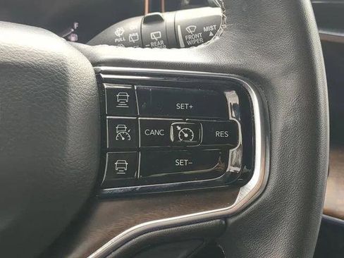 Certified 2022 Jeep Grand Wagoneer Series I AWD/4WD image 33