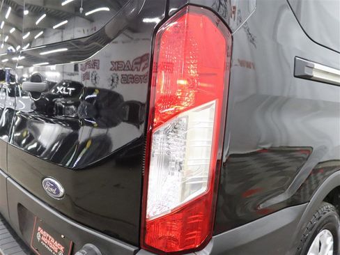 Used 2024 Ford Transit 350 XLT RWD image 12