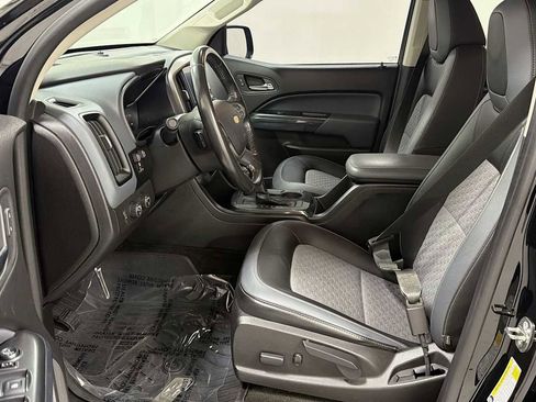 Used 2018 Chevrolet Colorado Z71 w/ Z71 Midnight Edition image 13