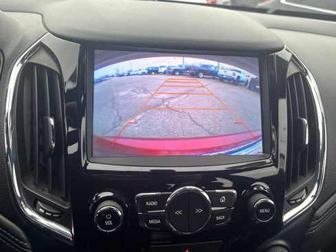 Used 2016 Chevrolet Cruze Premier image 26