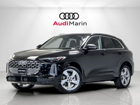 New 2025 Audi Q5 Premium AWD/4WD image 1