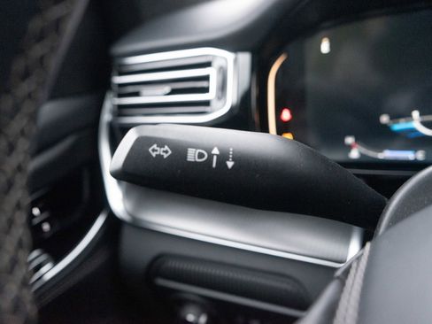 Used 2024 Jeep Grand Wagoneer Series II w/ Quick Order Packagew 28T image 28