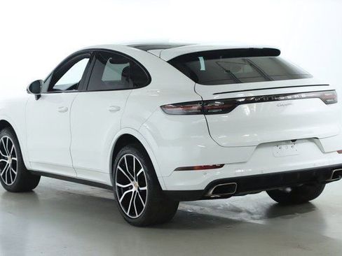 Used 2021 Porsche Cayenne Coupe image 41