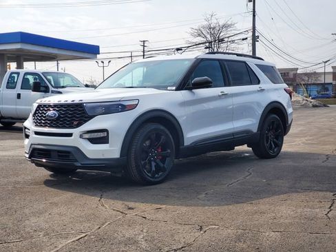 Used 2023 Ford Explorer ST w/ Equipment Group 401A image 32