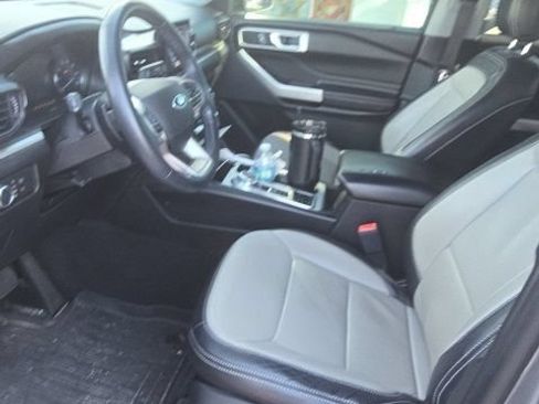Used 2021 Ford Explorer XLT w/ Class III Trailer Tow Package RWD image 4