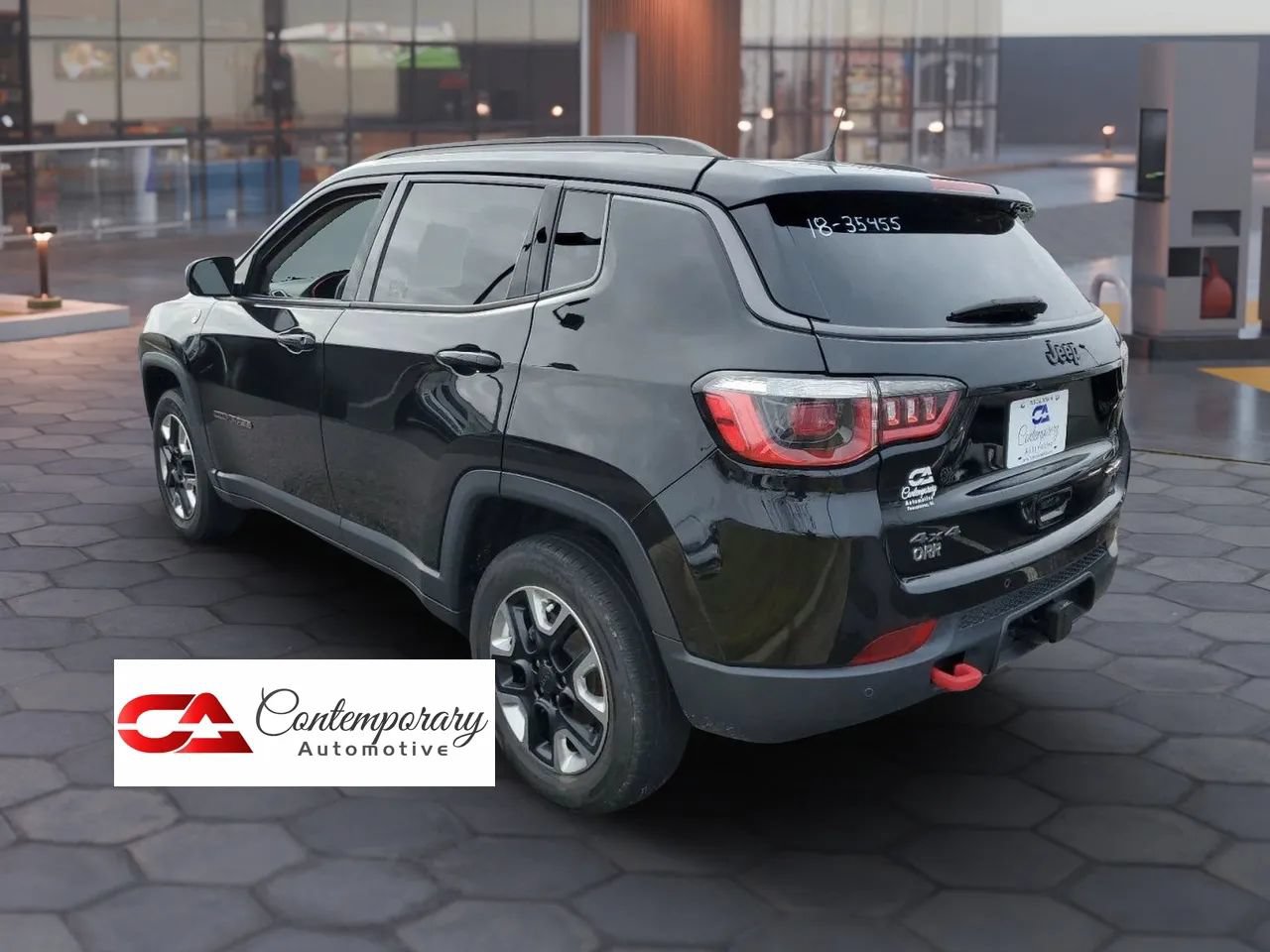 Used 2018 Jeep Compass Trailhawk w/ Leather Interior Group AWD/4WD image 4