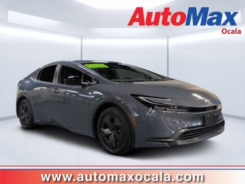 Used 2023 Toyota Prius LE FWD image 1