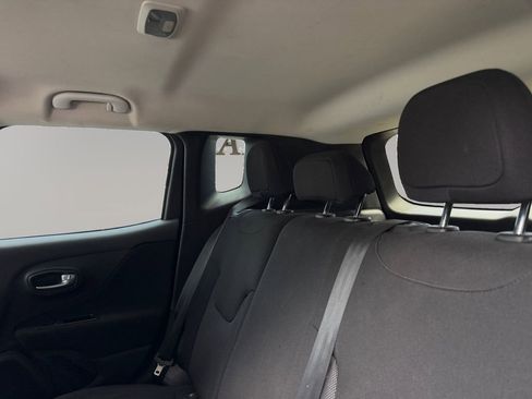 Used 2021 Jeep Renegade Sport FWD image 13