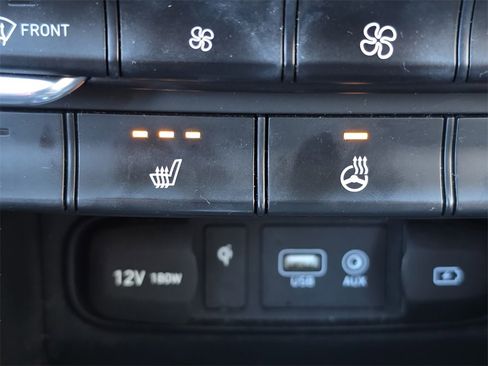 Used 2019 Hyundai Santa Fe AWD image 36