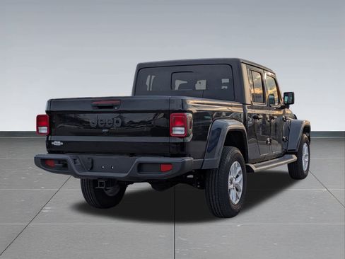 Certified 2023 Jeep Gladiator Sport image 6