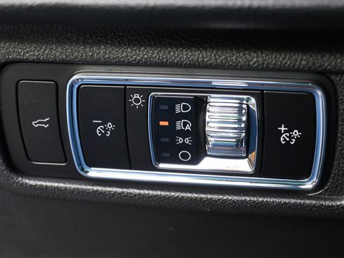 Used 2026 Lincoln Corsair Premiere AWD/4WD image 24