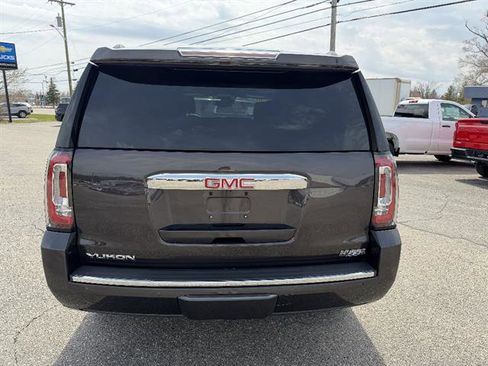 Used 2016 GMC Yukon Denali AWD/4WD image 6