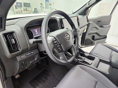 New 2026 Nissan Frontier SV w/ Tow Package image 18